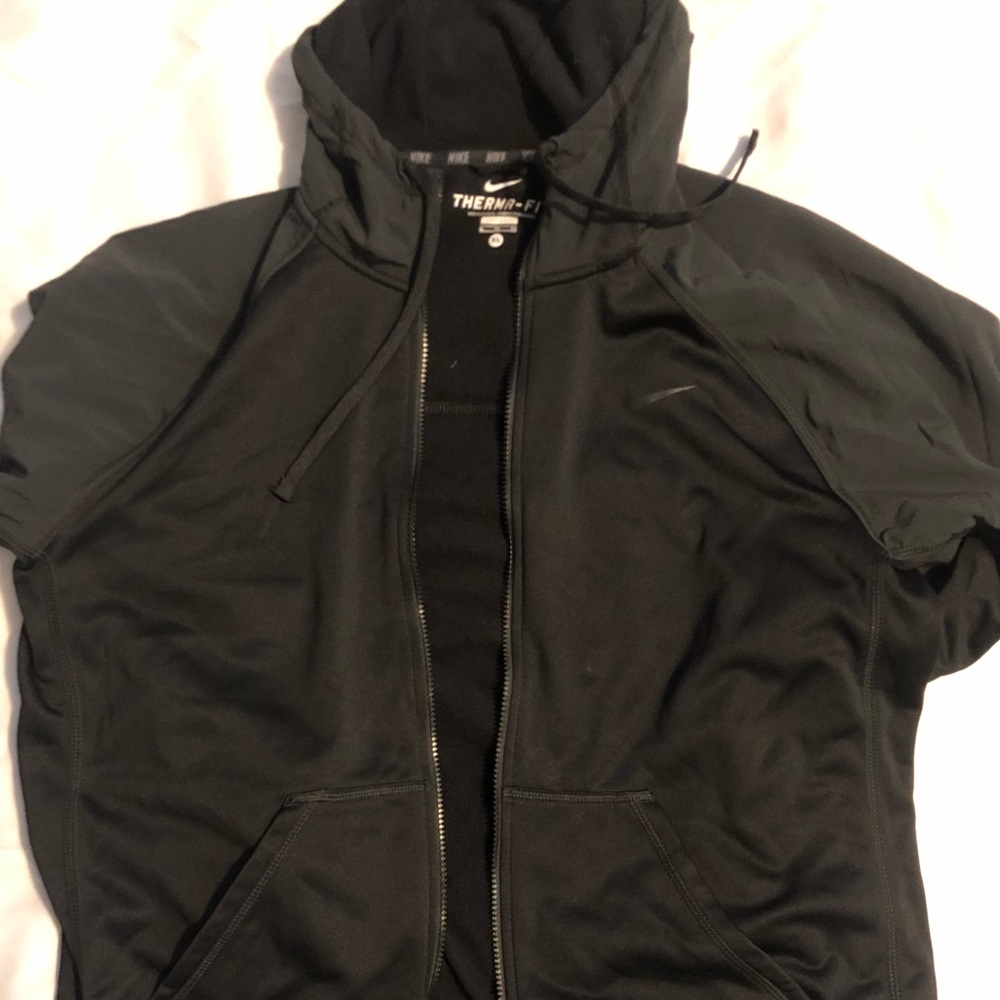 Nike Men’s Black Jacket Therma-Fit